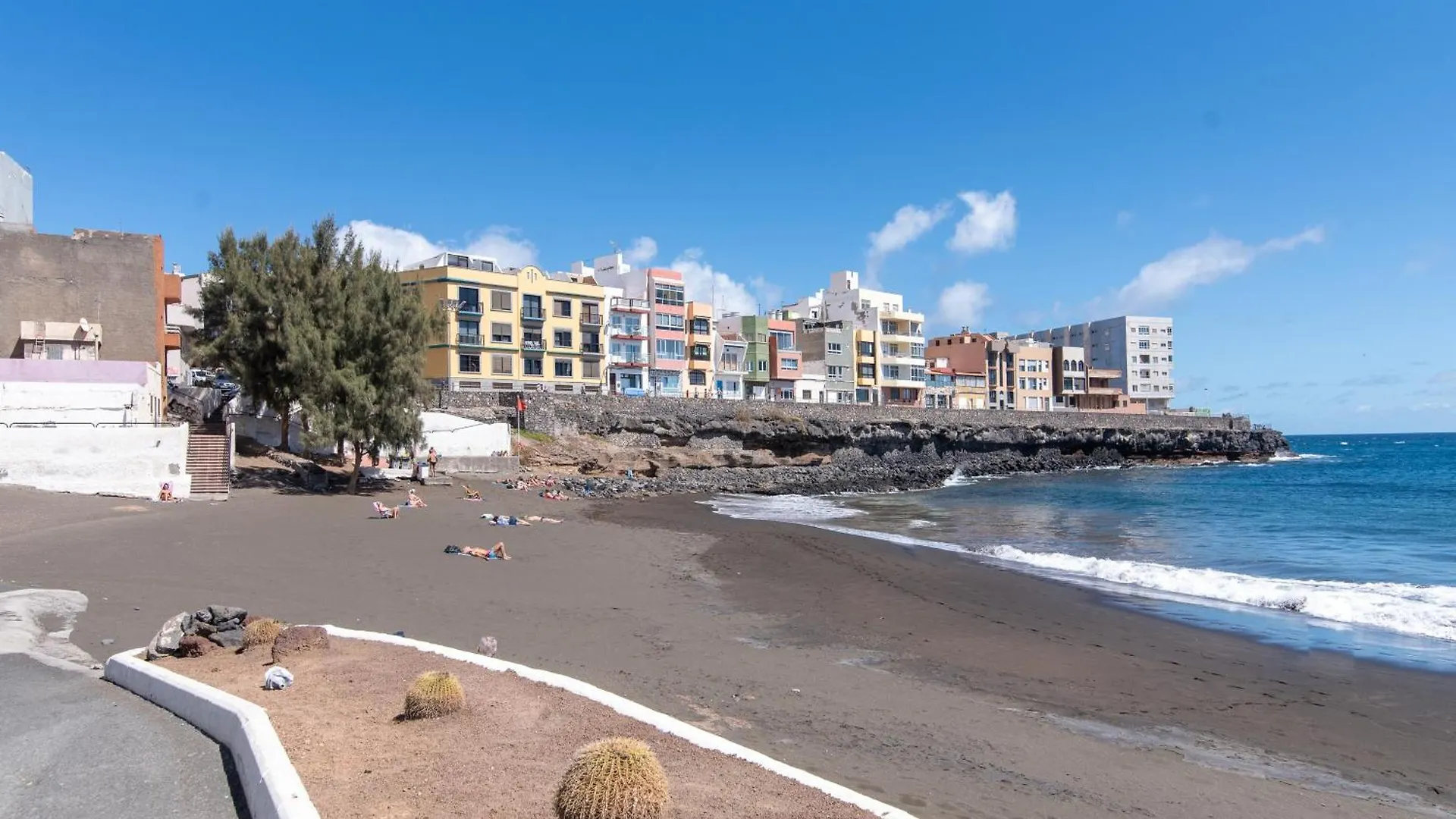 Holiday home Home2Book Bright House Facing The Ocean Taliarte Melenara